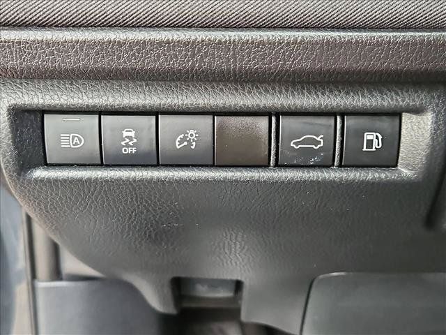 Used 2025 Toyota Camry LE FWD image 16