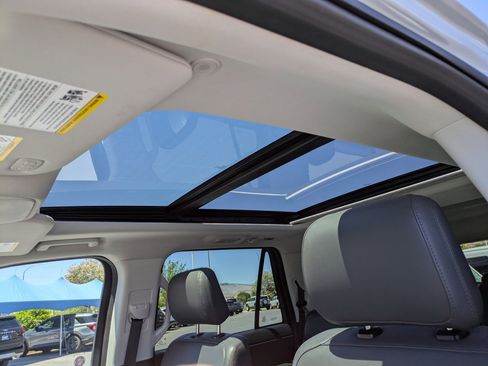 Certified 2025 Ford Expedition Max Active AWD/4WD image 18