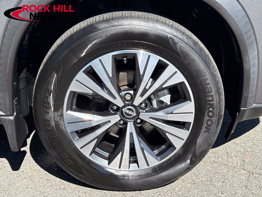 Used 2023 Nissan Rogue SV FWD image 9