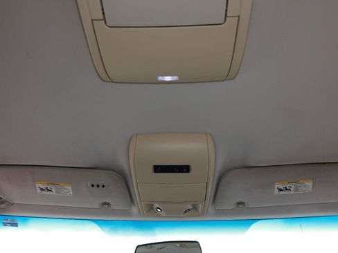 Used 2008 Chrysler Town & Country Touring w/ Entertainment Group #2 FWD image 29