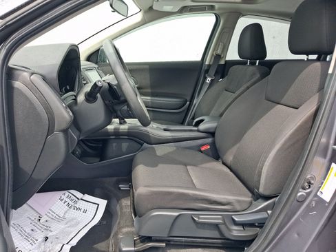 Used 2018 Honda HR-V EX image 5