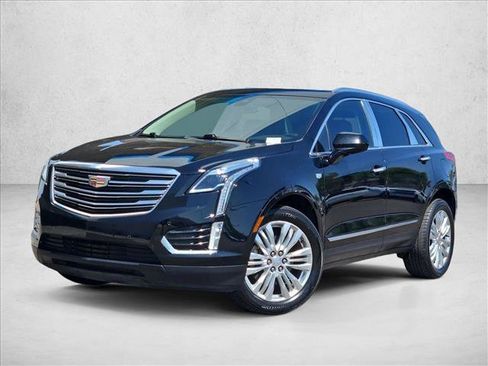 Used 2018 Cadillac XT5 Premium Luxury FWD image 4