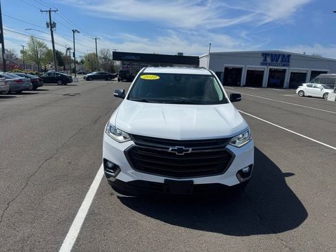 Used 2019 Chevrolet Traverse Premier w/ Redline Edition AWD/4WD image 2