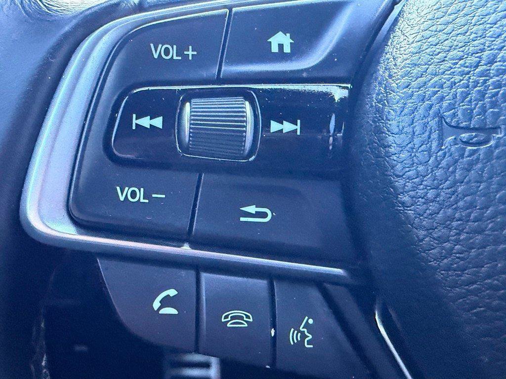 Used 2018 Honda Accord Sport image 16