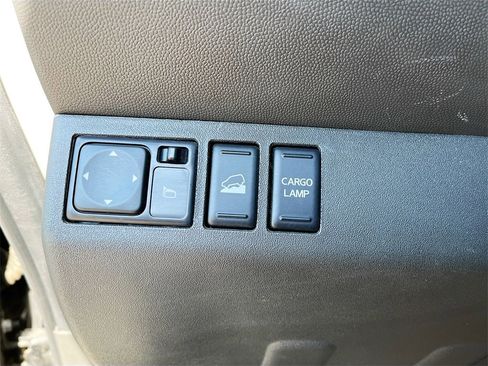 Used 2021 Nissan Frontier PRO-4X w/ Pro-4x Utility Package image 10