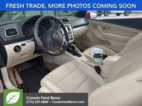 Used 2016 Volkswagen Eos Komfort FWD image 9