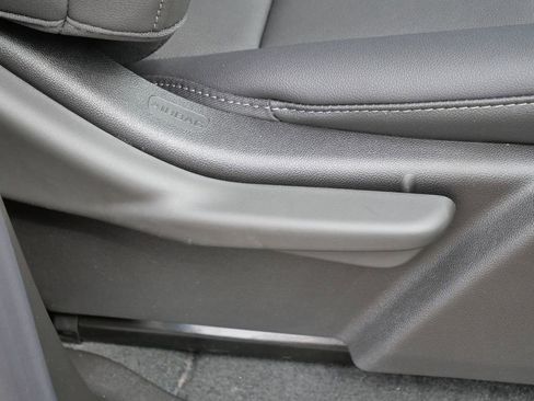 New 2026 GMC Canyon Elevation w/ Convenience Package image 21