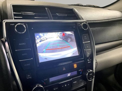 Used 2017 Toyota Camry XLE FWD image 27