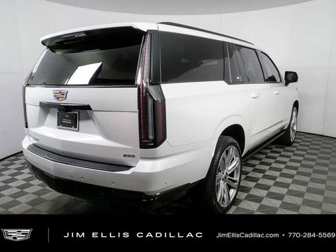Certified 2025 Cadillac Escalade ESV Sport Platinum AWD/4WD image 32