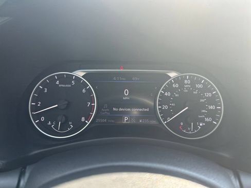 Used 2025 Nissan Sentra SV FWD image 35