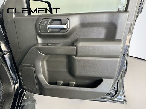 Used 2020 Chevrolet Silverado 1500 Custom w/ Custom Value Package image 31