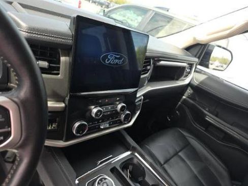 Used 2024 Ford Expedition Max XLT RWD image 19
