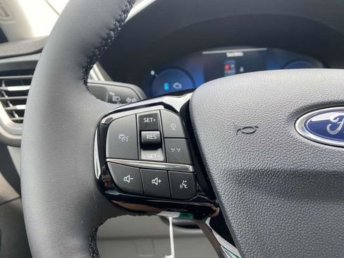 New 2025 Ford Escape SE w/ PHEV Premium Package image 19