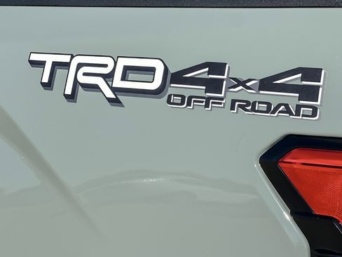 Used 2023 Toyota Tundra Limited image 25