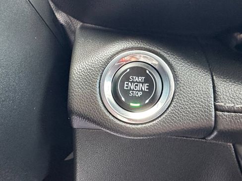Used 2023 Buick Envision Essence w/ Technology Package I AWD/4WD image 34