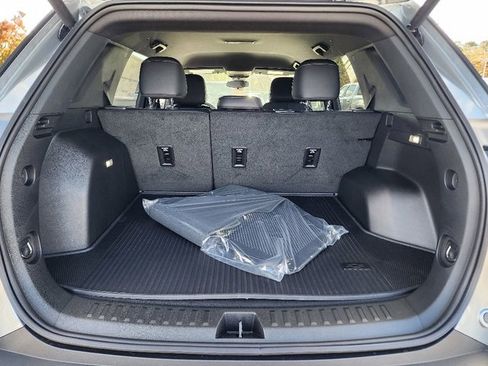 New 2026 Chevrolet Equinox LT w/ Convenience Package II image 6