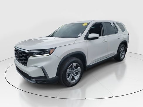 Certified 2025 Honda Pilot EX-L image 35