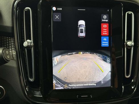 Used 2023 Volvo XC40 B5 Plus w/ Climate Package AWD/4WD image 7