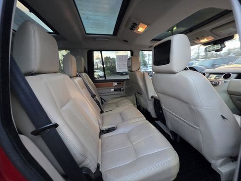 Used 2015 Land Rover LR4 HSE image 10