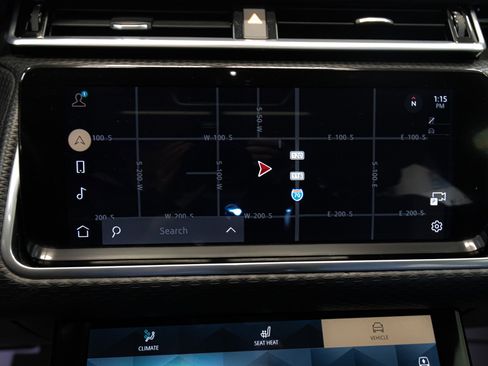 Used 2021 Land Rover Range Rover Velar R-Dynamic S image 28