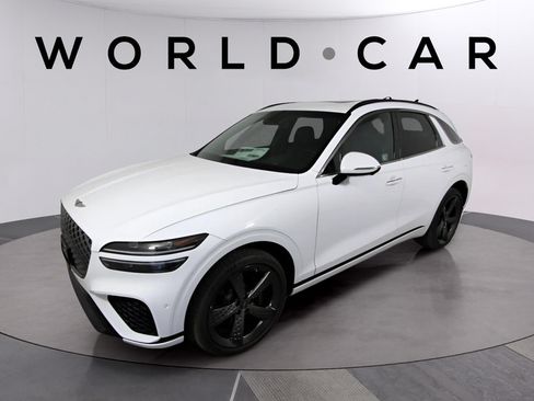 Used 2025 Genesis GV70 3.5T Sport w/ Sport Prestige Package AWD/4WD image 7