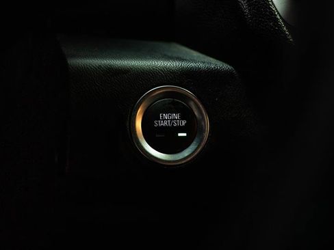 Used 2021 GMC Terrain SLE w/ LPO, Floor Liner Package image 17