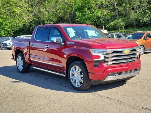 Used 2025 Chevrolet Silverado 1500 High Country AWD/4WD image 7