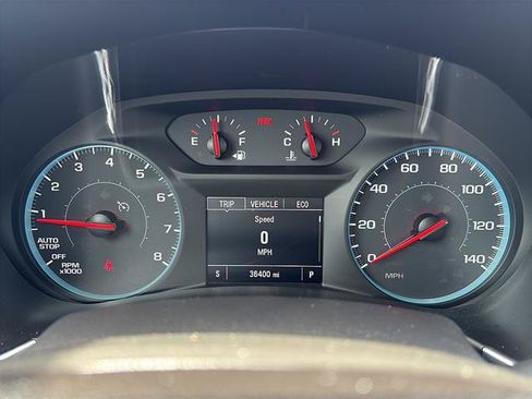 Used 2018 Chevrolet Equinox LT FWD image 24