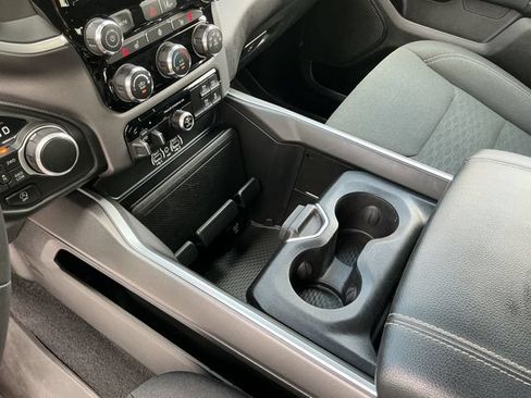 Used 2025 RAM 1500 Big Horn AWD/4WD image 24