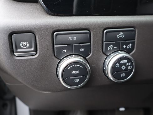 Used 2024 GMC Sierra 1500 Elevation AWD/4WD image 21