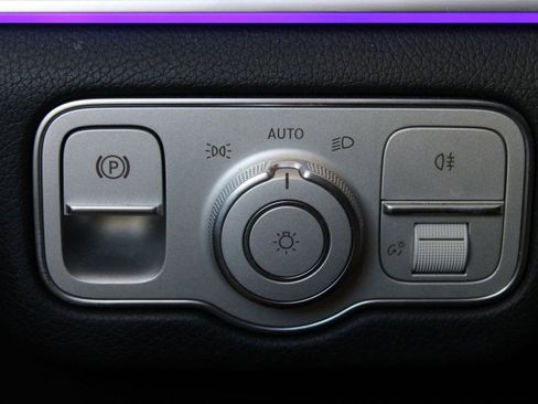 Used 2024 Mercedes-Benz GLS 450 4MATIC image 31