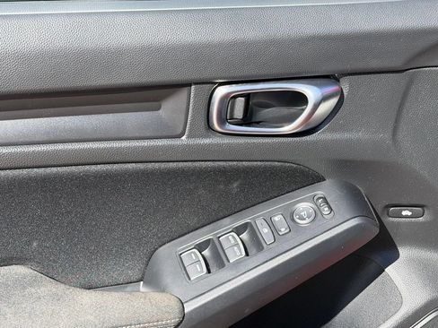 Used 2023 Honda Civic LX image 12