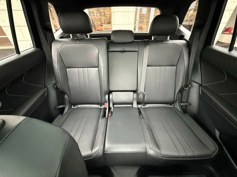 Used 2022 Volkswagen Tiguan SE R-Line image 26