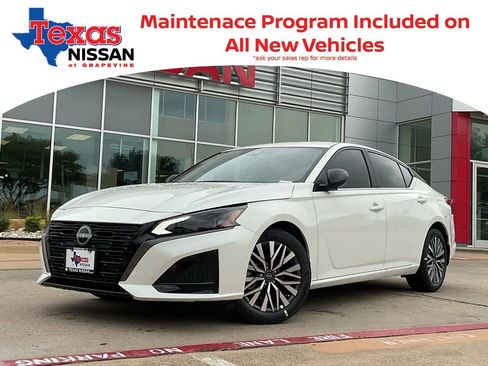 New 2026 Nissan Altima 2.5 SV FWD image 1