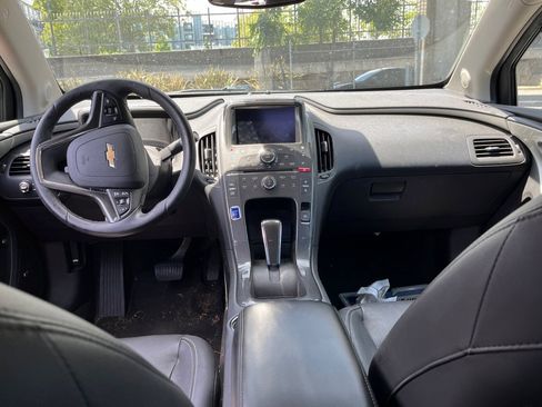 Used 2014 Chevrolet Volt Premium w/ Premium Trim Package FWD image 7