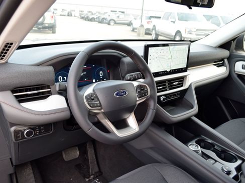 New 2026 Ford Explorer Active image 17