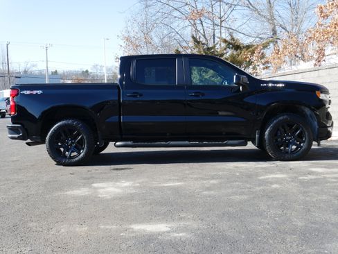 Certified 2025 Chevrolet Silverado 1500 RST AWD/4WD image 9