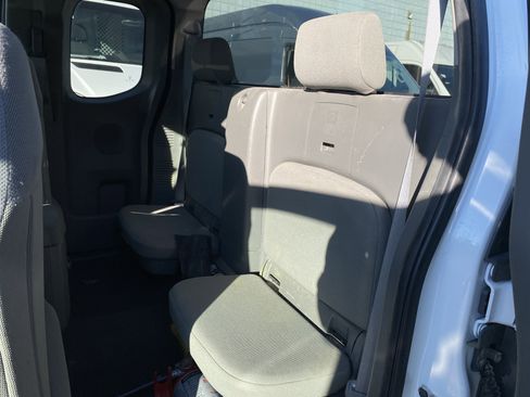 Used 2019 Nissan Frontier S image 15