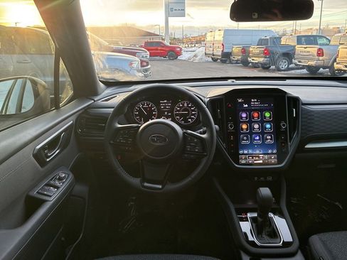 Used 2025 Subaru Forester Premium image 3