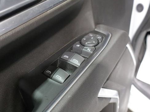 Used 2025 GMC Sierra 3500 SLE w/ Preferred Package AWD/4WD image 14