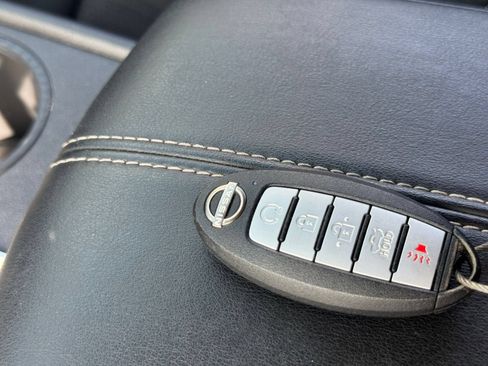 Used 2025 Nissan Altima 2.5 SV FWD image 21
