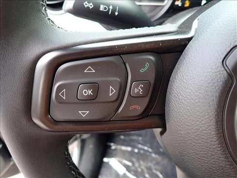 New 2025 Jeep Gladiator Sport AWD/4WD image 13