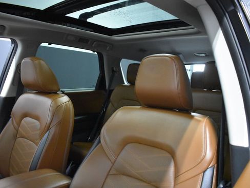 Certified 2023 Nissan Pathfinder Platinum AWD/4WD image 16
