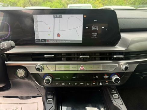 Used 2025 Kia Telluride S FWD image 6