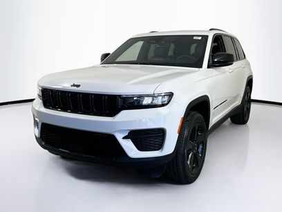 Used 2023 Jeep Grand Cherokee Altitude
