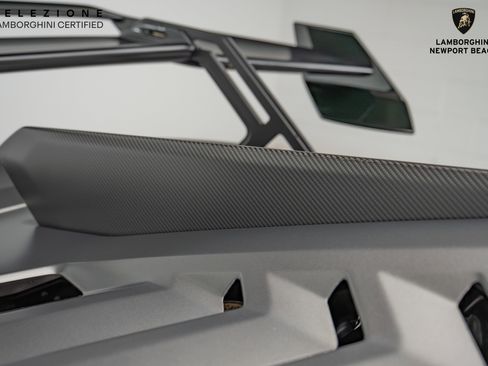 Used 2023 Lamborghini Huracan STO RWD image 8