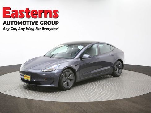 Used 2021 Tesla Model 3 Standard Range Plus image 55