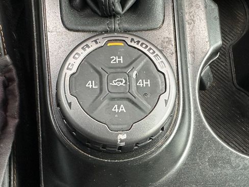 Used 2021 Ford Bronco Badlands image 35