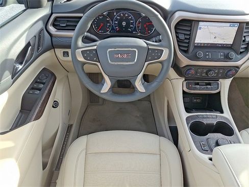 Used 2023 GMC Acadia Denali w/ Denali Ultimate Package image 11