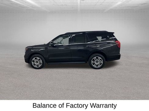 Used 2025 Ford Expedition Active AWD/4WD image 8